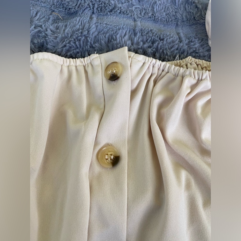 Cute crop top size large